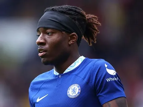 Sự nguội lạnh xuất hiện, sao Chelsea bít cửa ở lại CLB