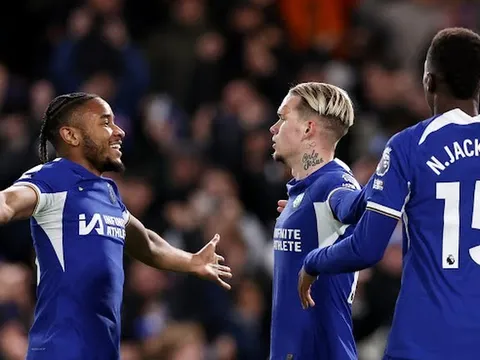 Đã chi hơn 1 tỷ bảng, Chelsea vẫn chưa dừng lại quá trình 'đại tu'