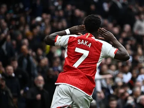 Bukayo Saka quá hay