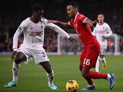 Ten Hag khen ngợi 'báu vật' của Man United