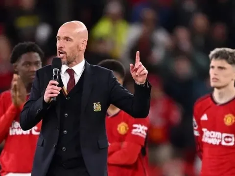 Ten Hag được gì và mất gì sau chung kết FA Cup?