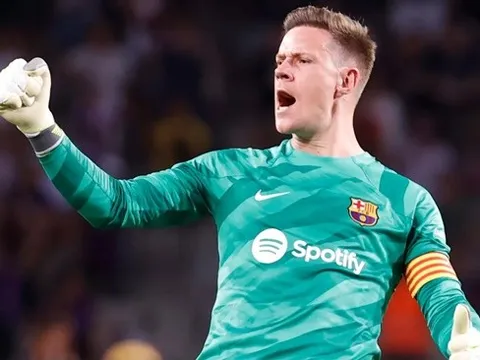 Ter Stegen chạm mốc kỷ lục mới trong ngày Barca thua thảm