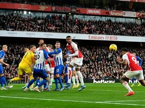 Thắng Brighton, Arsenal tìm ra ngôi sao cân tất mọi việc