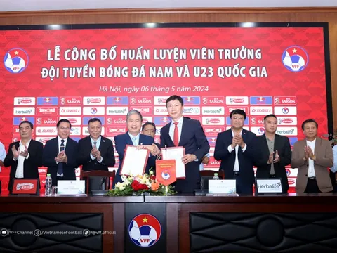"Thế hệ của tân HLV tuyển Việt Nam trẻ hơn thời thầy Park"