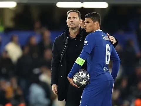 Thiago Silva từ chối làm kình địch của Chelsea