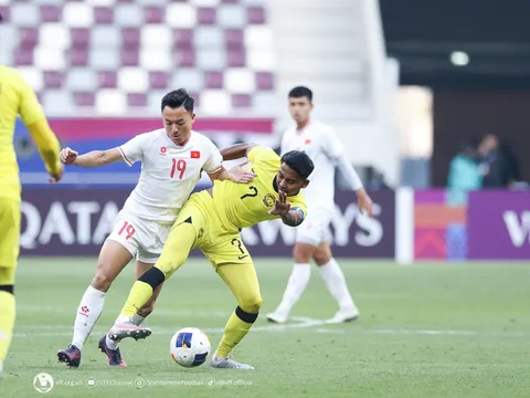 Thua đau, báo Malaysia tố U23 Việt Nam đá thô bạo