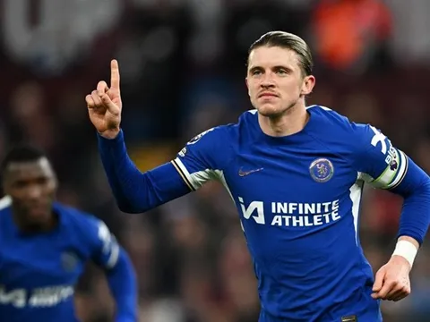 Tình cảnh khốn khổ của Conor Gallagher