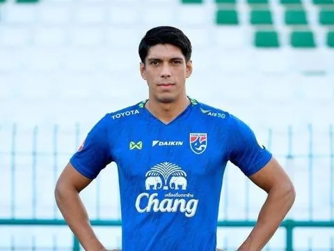 "Tòa tháp 1m96" tự tin khóa chặt Quang Hải, gieo sầu ĐT Việt Nam