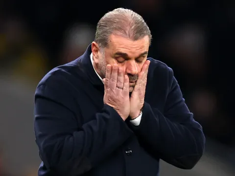 Tottenham đang ở đáy sâu phong độ