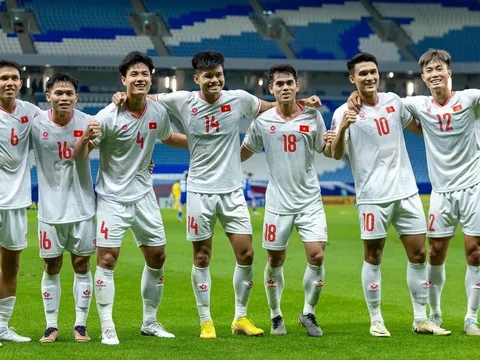 Chuyên gia: Đình Bắc không phải là mẫu cầu thủ đột biến, Văn Khang cá nhân quá