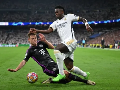 Vinicius cho hàng thủ Bayern "hít khói"