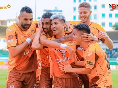 Vòng 17 V-League: HAGL thăng hoa; Nhà vua mới lộ diện