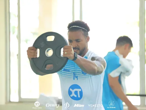 Vua phá lưới hay nhất lịch sử V-League sắp khoác áo tuyển Việt Nam?
