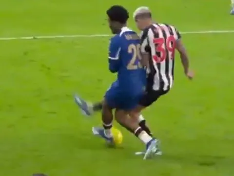 Xuất hiện kẻ đồ tể khiến Chelsea nóng mắt