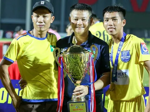 Rõ vụ Phạm Văn Quyến trở lại ĐT Việt Nam