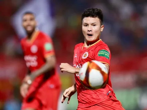 Thu nhập khó tin của Quang Hải tại Nhật Bản
