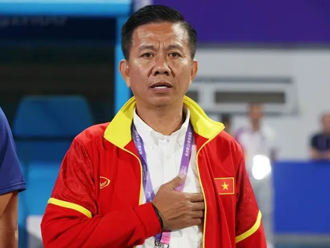 Trần Công Minh chỉ ra điều HLV Hoàng Anh Tuấn hơn ông Troussier
