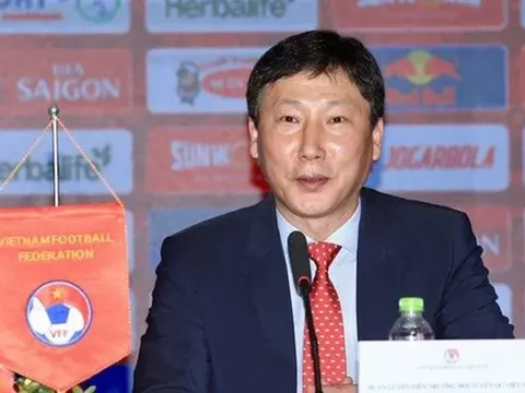 Điều HLV Kim Sang-sik phải làm được nếu không muốn bị sa thải
