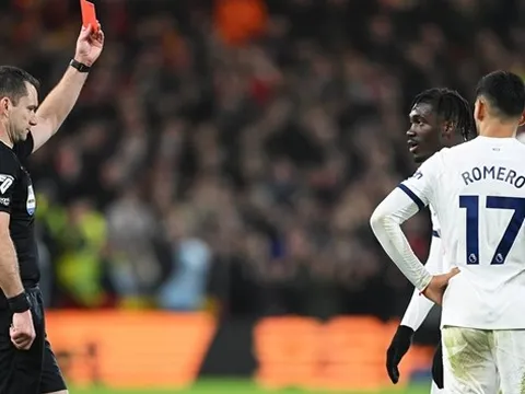 Sự bốc đồng của học trò khiến Ange Postecoglou đau đầu