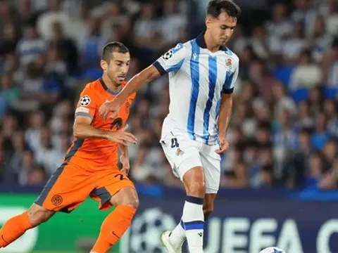 Arsenal đón hung tin trên TTCN