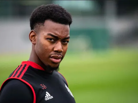 Cầu thủ trẻ thú vị nhất của M.U tạo ra cho CLB một vấn đề