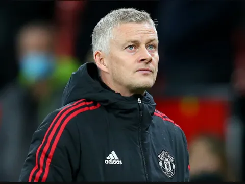 Nhà báo lên tiếng, xác nhận HLV sẽ dẫn dắt M.U cuối tuần này