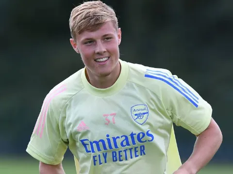 Arsenal chuẩn bị gia hạn với trung vệ tiềm năng
