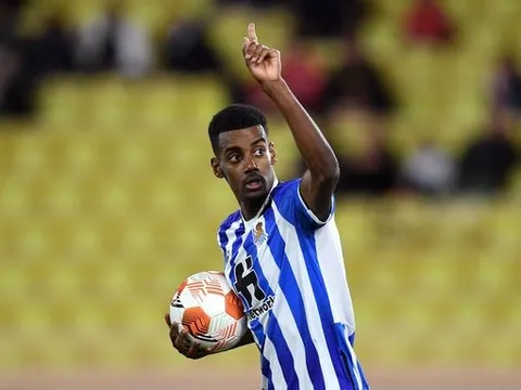 5 tiền đạo để Arsenal chiêu mộ vào mùa Đông