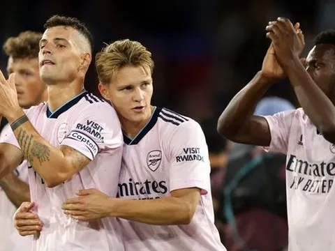 "Sai lầm lớn khi Real để cậu ấy đến Arsenal"