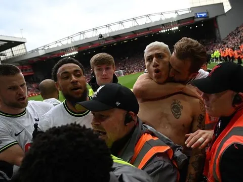 5 điểm nhấn Liverpool 4-3 Tottenham: Phút bù giờ điên rồ; Salah phá dớp