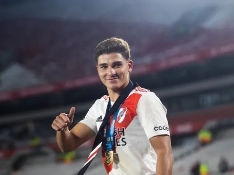 Được Man Utd quan tâm, họng pháo Nam Mỹ phá vỡ im lặng