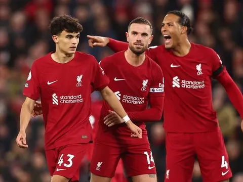 CHÍNH THỨC! Liverpool đón cú sốc, cầu thủ nghỉ hết mùa