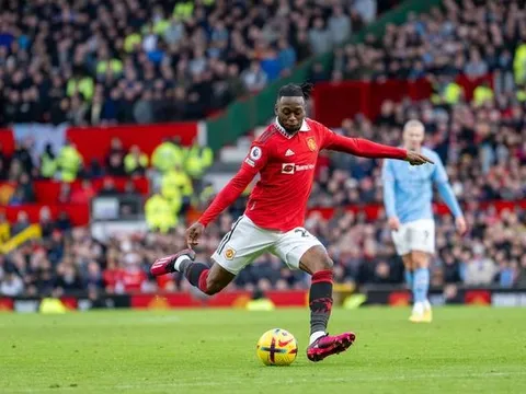 Cú sốc Wan-Bissaka