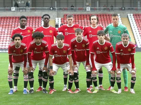 HLV hết lời ca ngợi thế hệ kế cận của M.U sau trận Atalanta