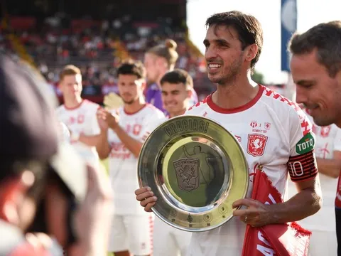 'Tôi vừa nhận được lời mời tới Manchester United'