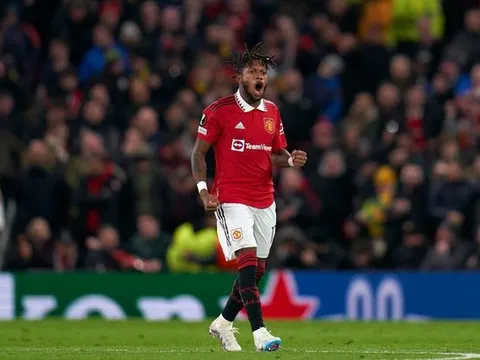 Quá khủng khiếp! M.U xuất hiện 'kẻ hủy diệt' Barca