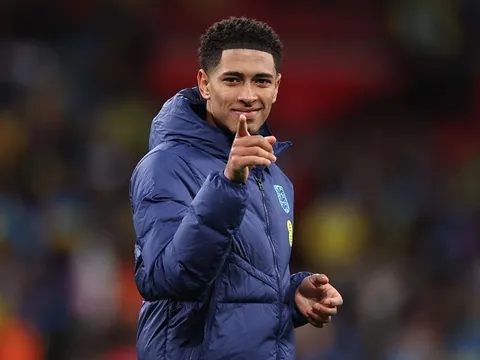 "Liverpool đang đặt tất cả trứng vào 1 rổ"