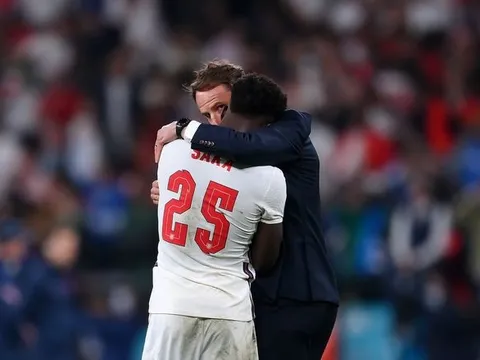 "Tôi sẽ không do dự chút nào về Rashford và Saka"