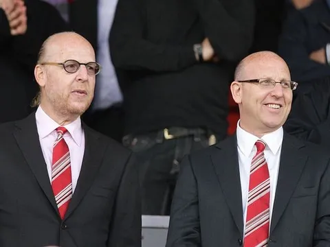 Piers Morgan nêu lý do nhà Glazer vội vã bán M.U