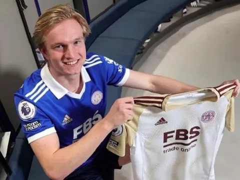 CHÍNH THỨC: Leicester chia tay bản hợp đồng kỷ lục