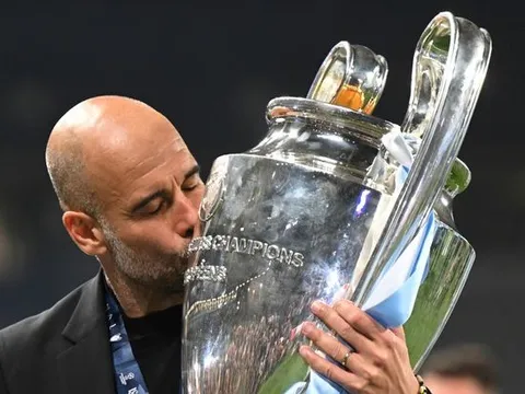 Vừa đoạt cú ăn 3, Wenger khuyên Pep làm ngay một điều