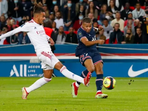 Man Utd theo đuổi 'Alexander-Arnold mới', người bỏ túi Mbappe