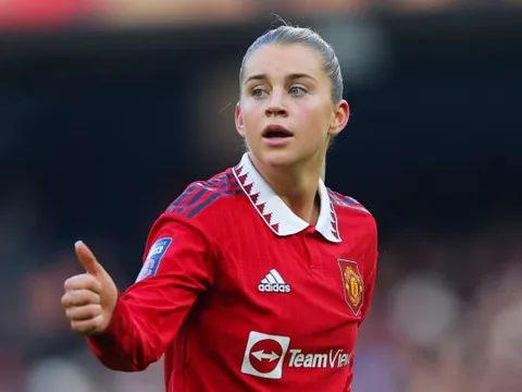 Arsenal ra giá kỷ lục, Man Utd lập tức có câu trả lời