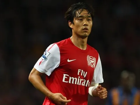 5 bản hợp đồng tệ hại của Arsenal trong hơn một thập kỷ qua