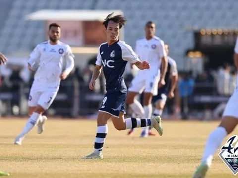 Văn Toàn quyết định quan trọng về tương lai; CĐV Thái Lan chê cựu HLV ĐT Việt Nam