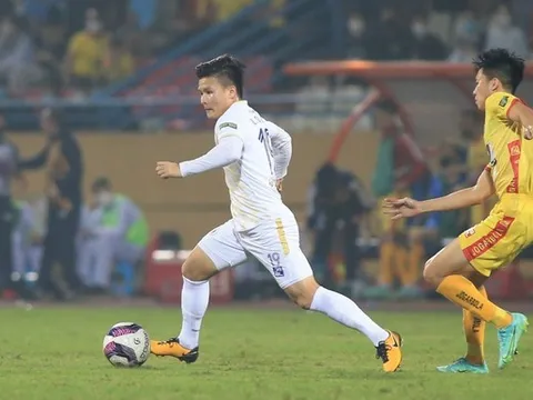 Nhìn động thái từ Pau FC, Quang Hải cần được giải cứu?