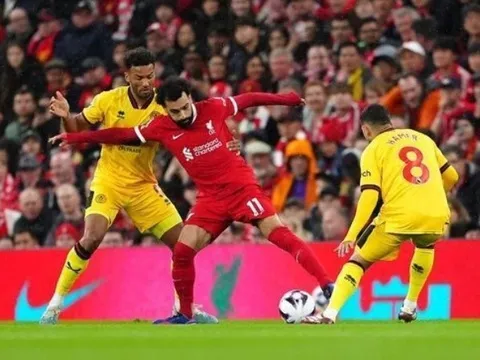 Thắng Sheffield, Liverpool gây choáng