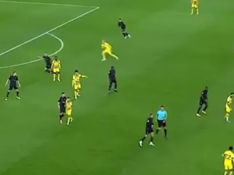 Barca, Girona toàn thắng trong ngày mưa hat-trick