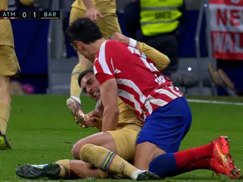 Barca nộp đơn kháng cáo sau màn 'đấu vật' đỉnh cao