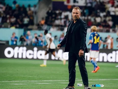 NÓNG! Varane chốt tương lai sau khi gặp Giám đốc mới